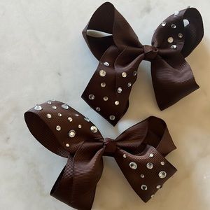 Little brown girls hair bows in shiny crystals 🤎🤎